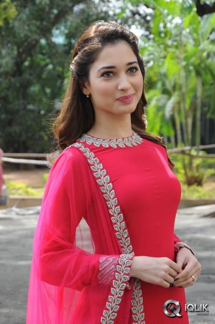 Tamannah-at-Bengal-Tiger-Movie-Press-Meet